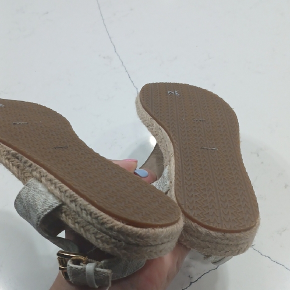 Michael Kors Cream Espadrilles with Ankle Strap Pre-owned Sz 5.5M - Picture 10 of 10